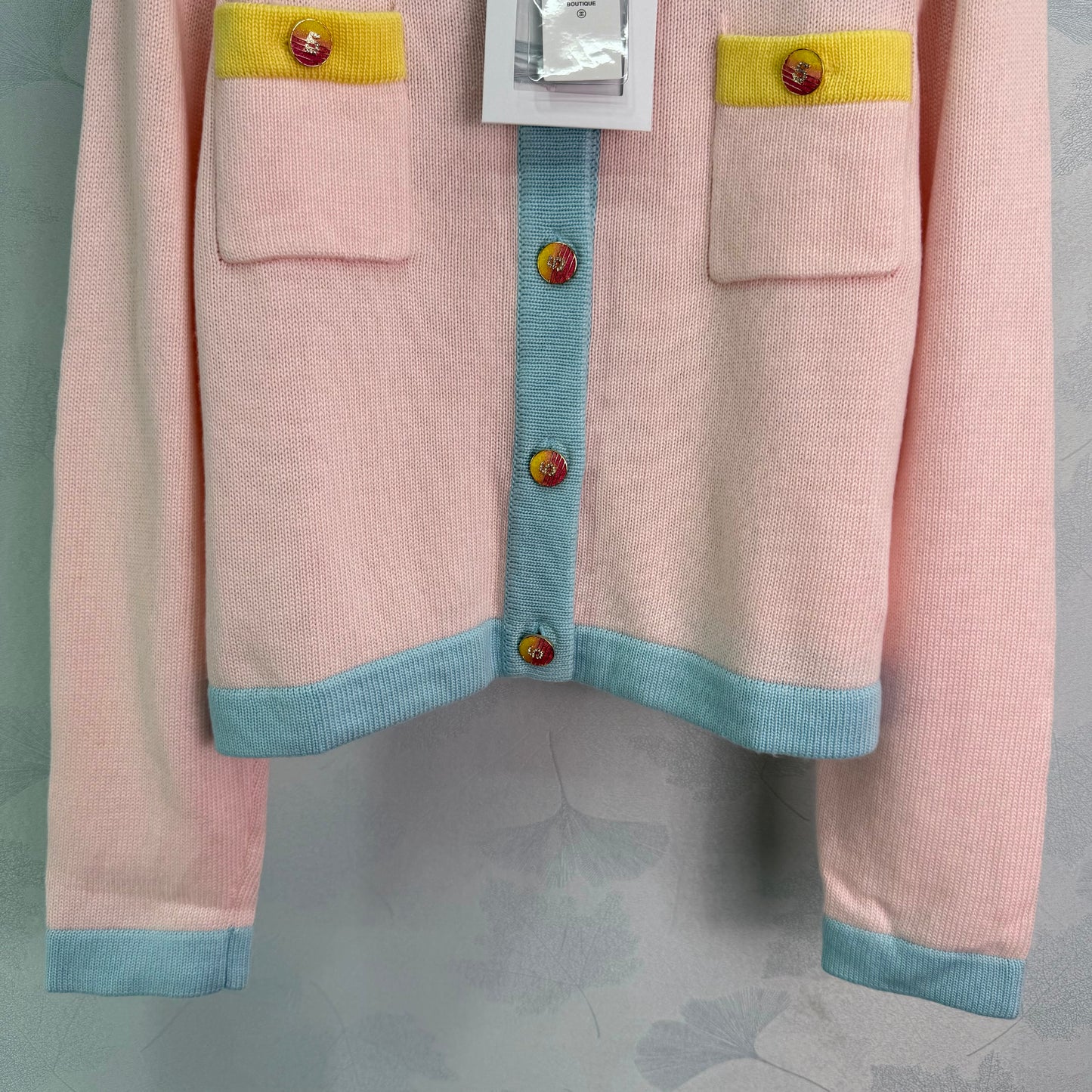 Color-blocked V-neck Cardigan