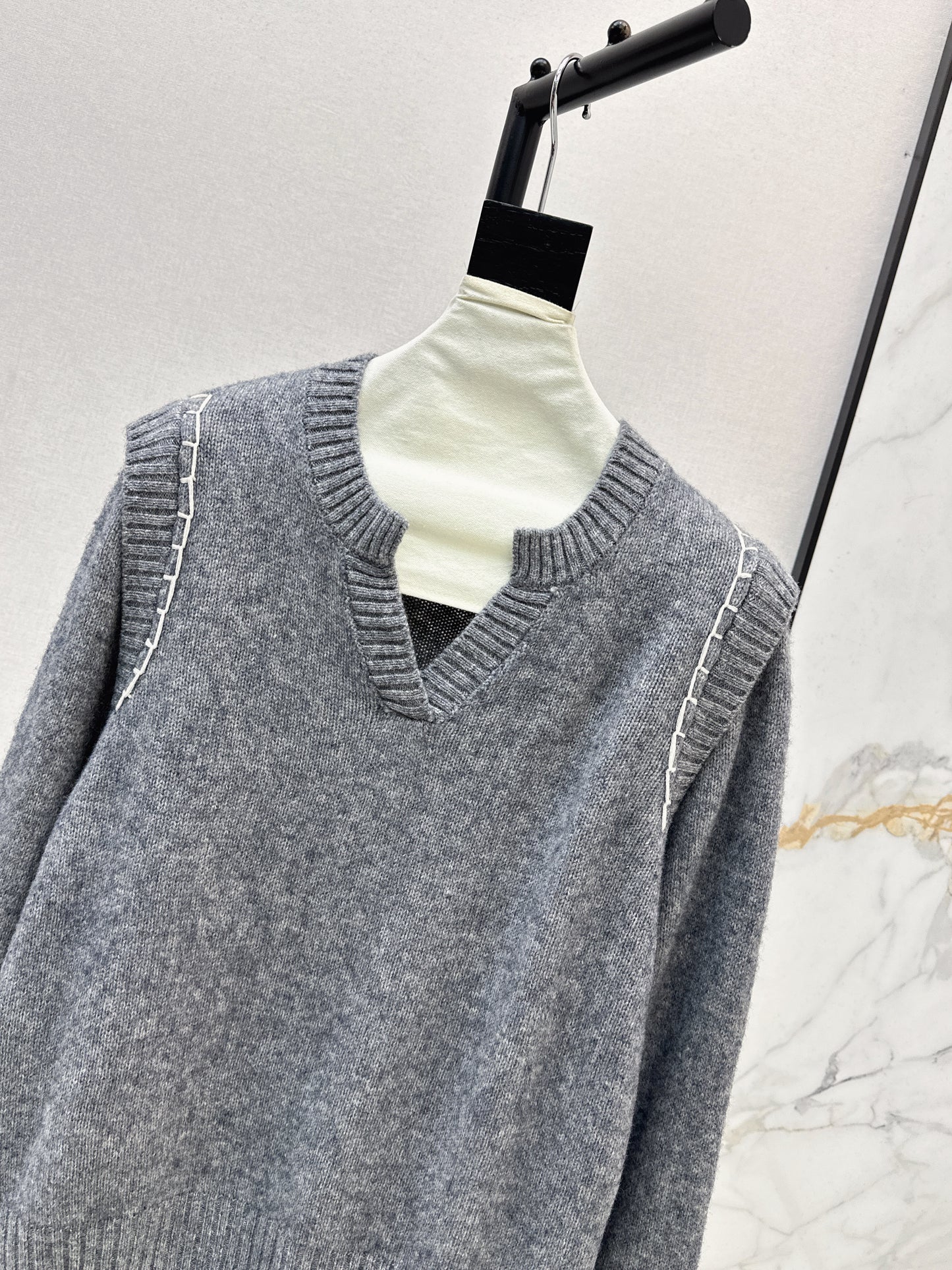 Crew neck sweater