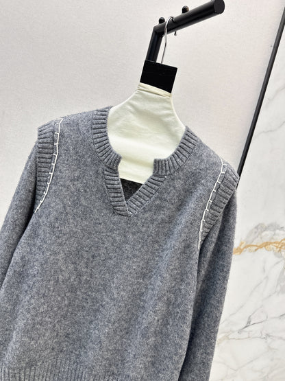 Crew neck sweater
