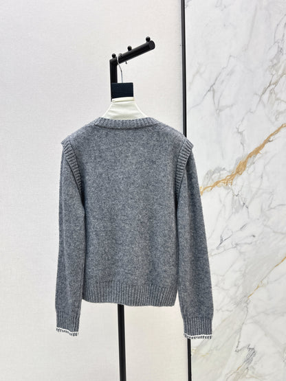 Crew neck sweater