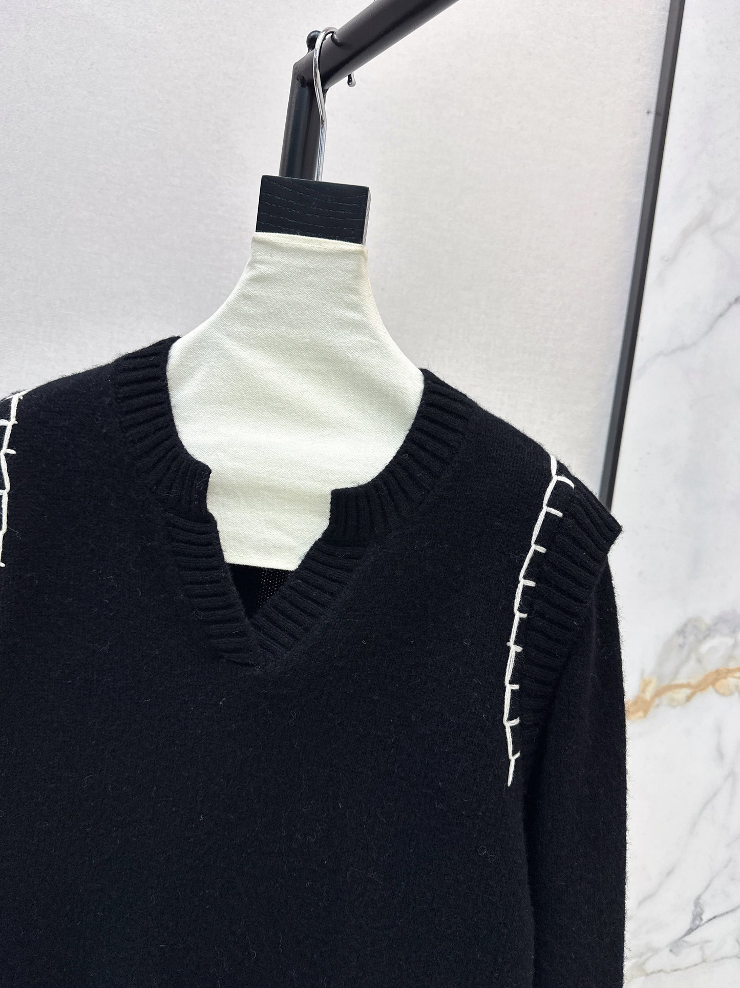 Crew neck sweater