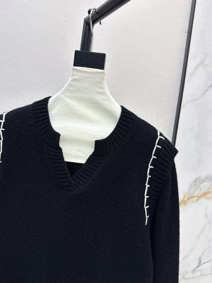 Crew neck sweater