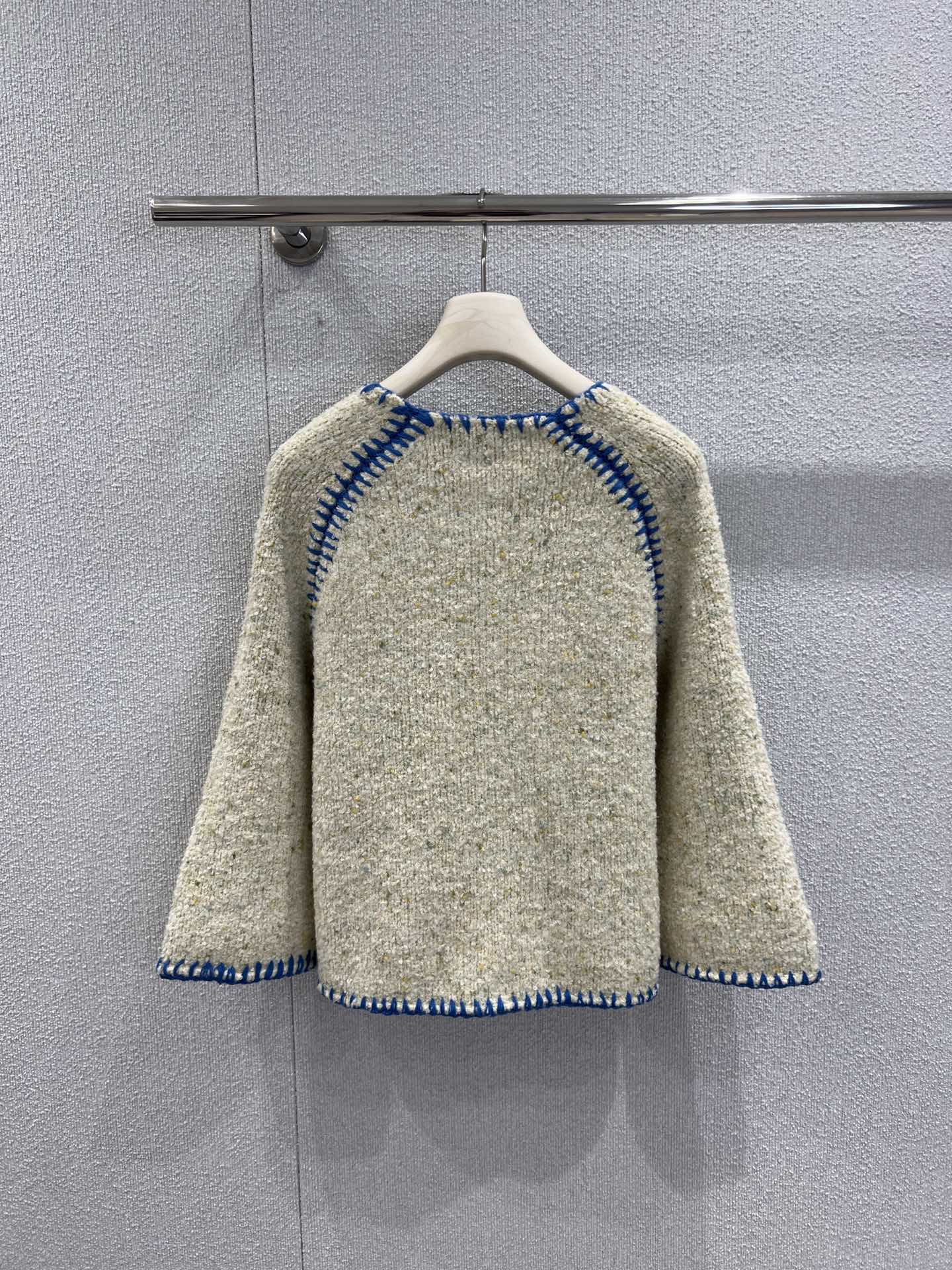 Single-breasted cardigan