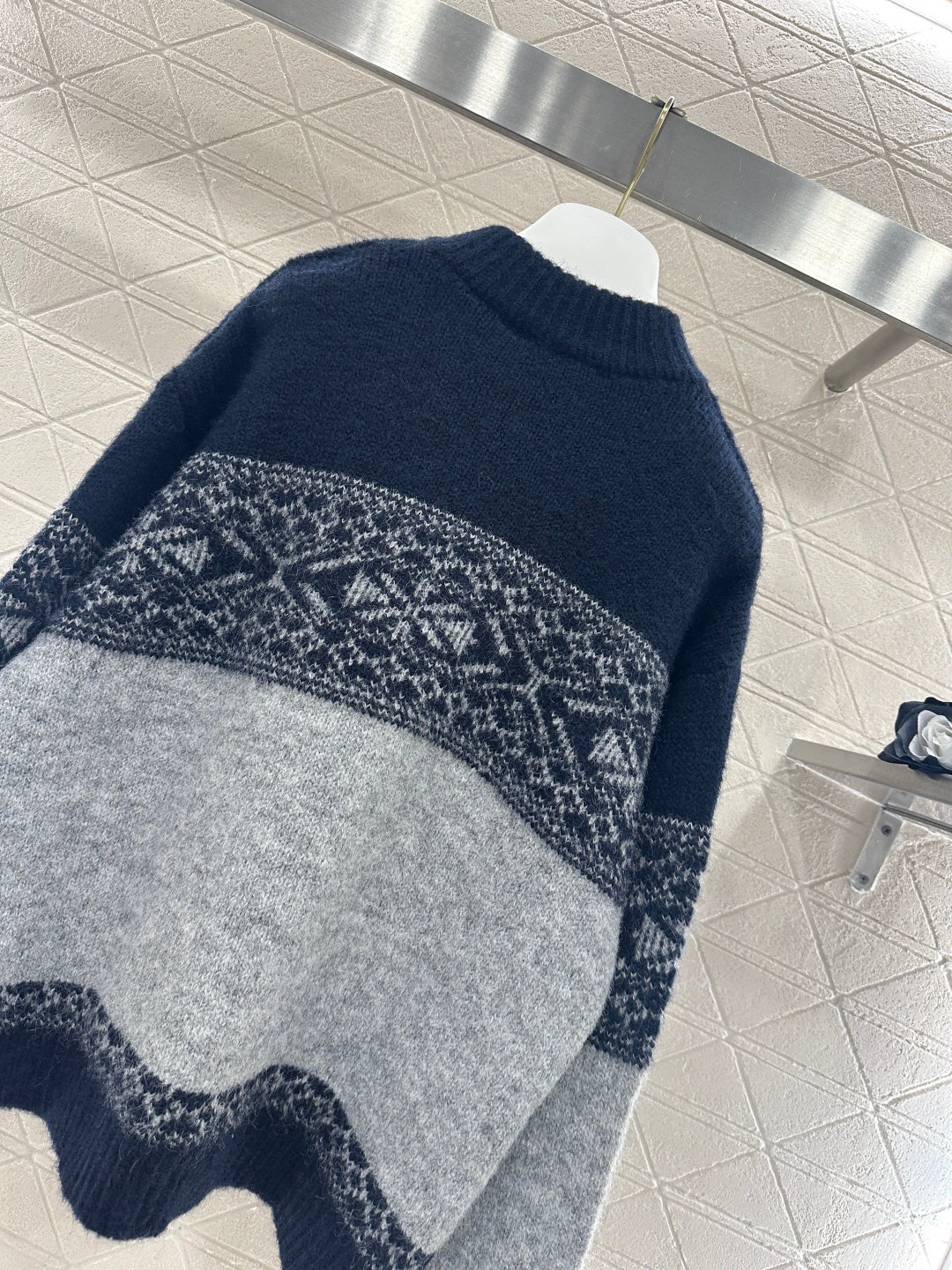 Color-blocked Knit Cardigan