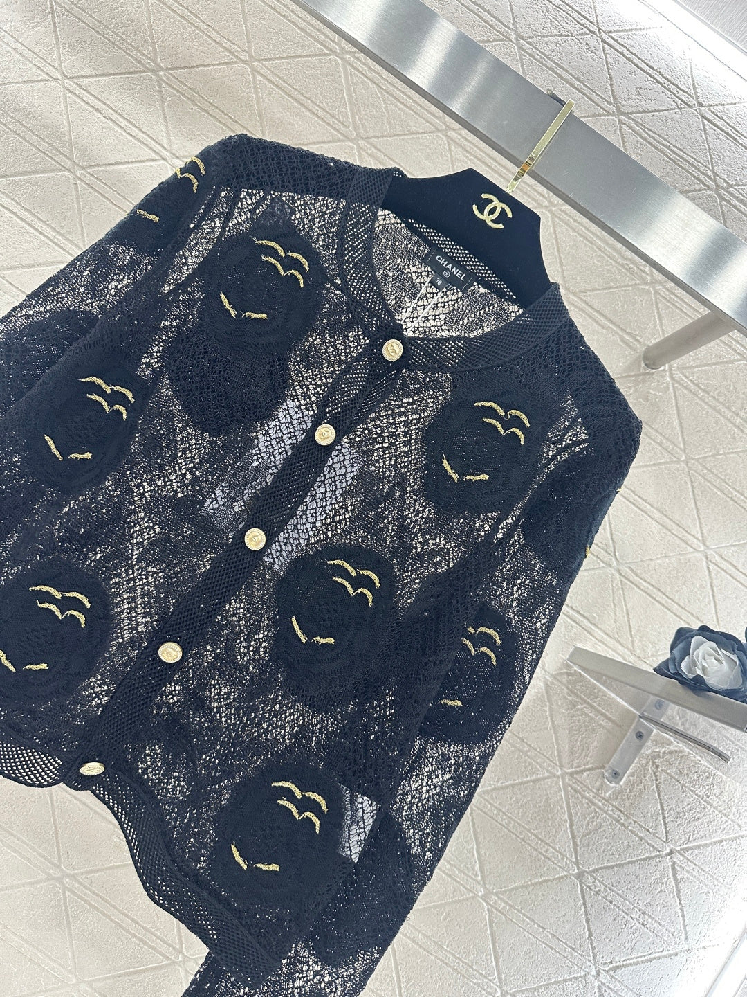 Hollow-out floral embroidered cardigan