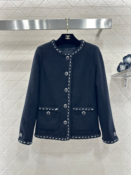 Round Neck Tie-Edge Coat