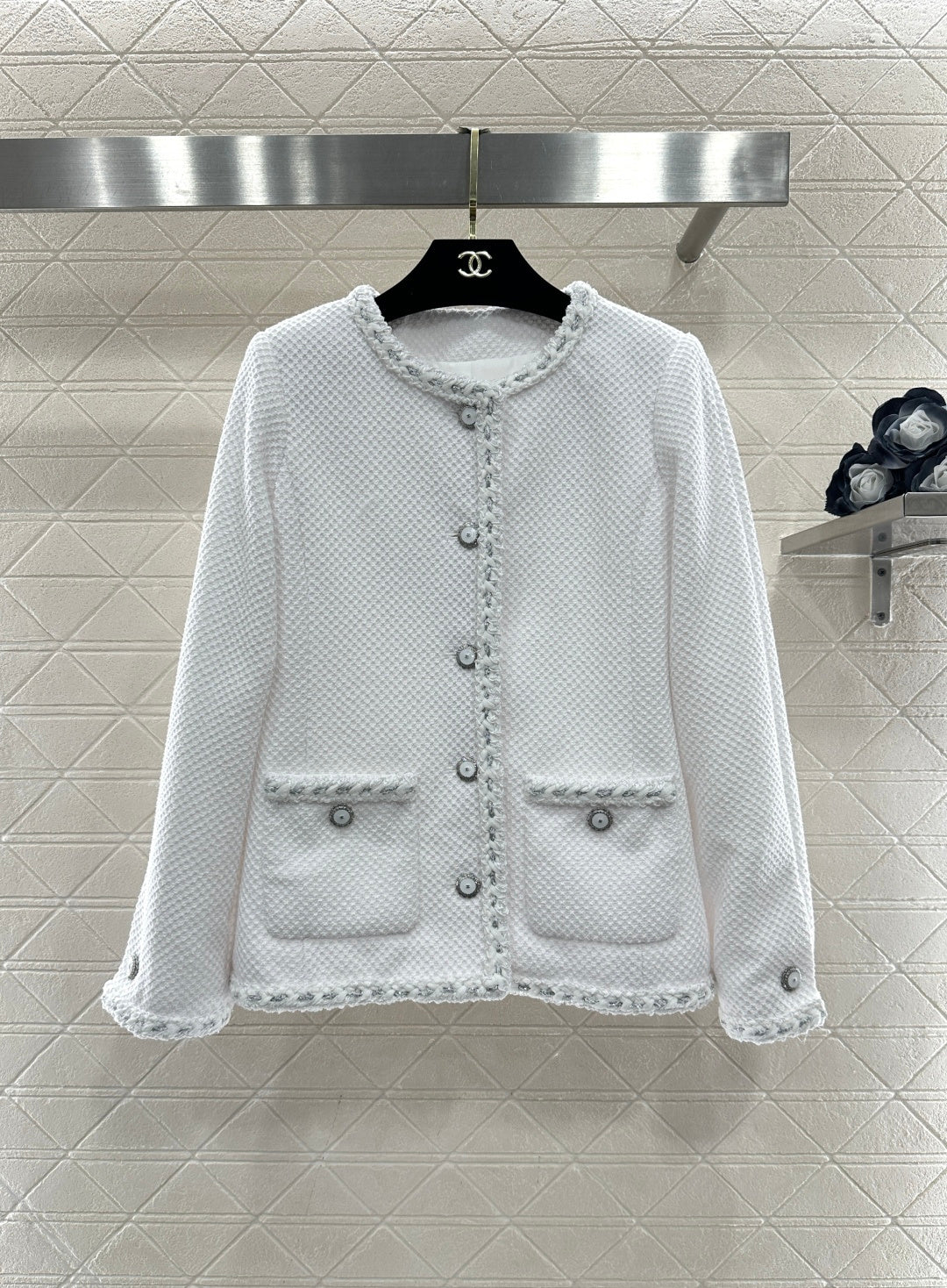 Round Neck Tie-Edge Coat