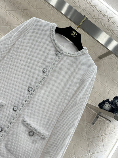 Round Neck Tie-Edge Coat