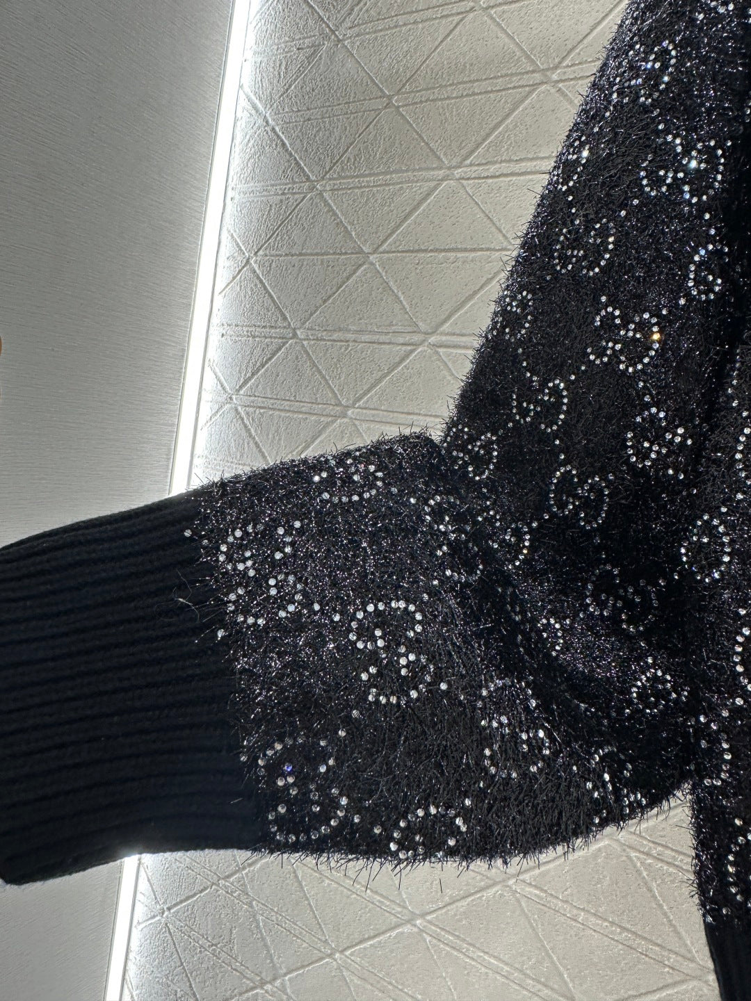 Rhinestone-stamped Collar Sweater