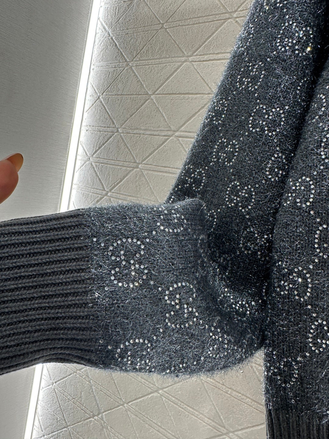 Rhinestone-stamped Collar Sweater