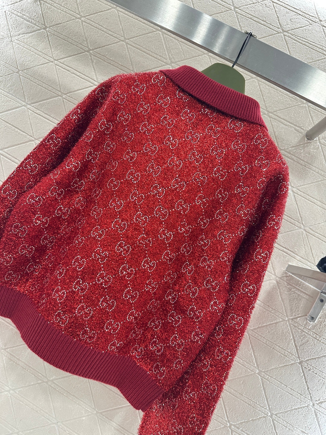 Rhinestone-stamped Collar Sweater