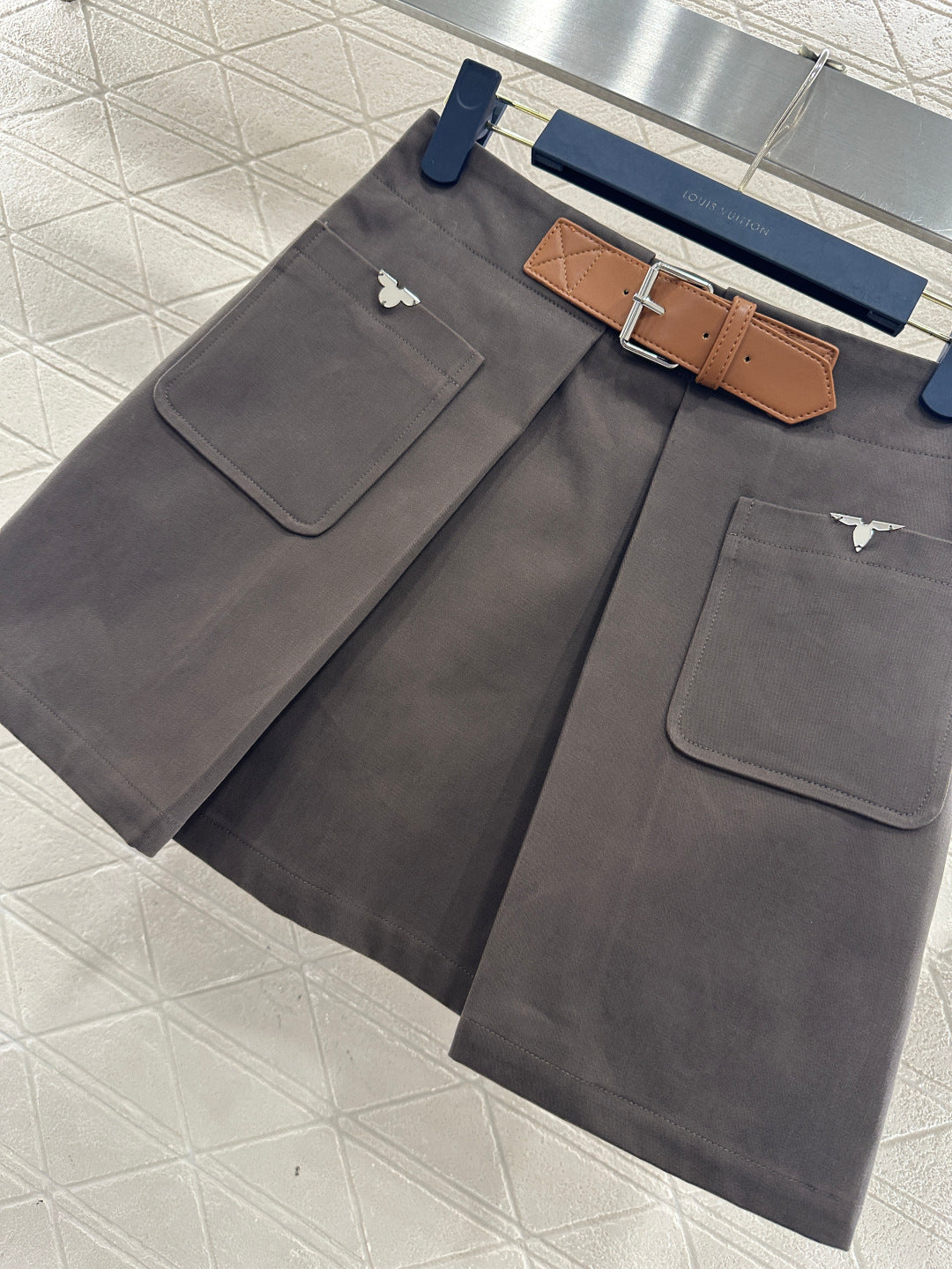 Lapel suit/skirt