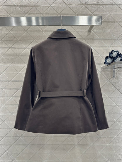 Lapel suit/skirt