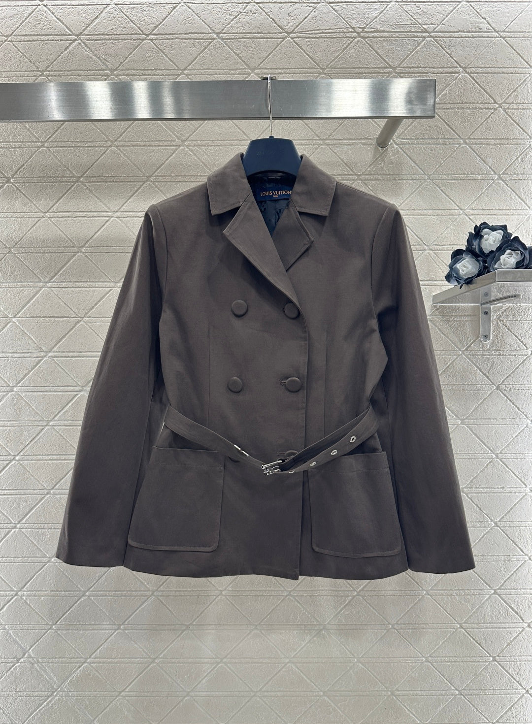 Lapel suit/skirt