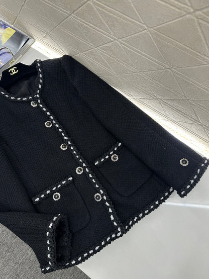 Round Neck Tie-Edge Jacket