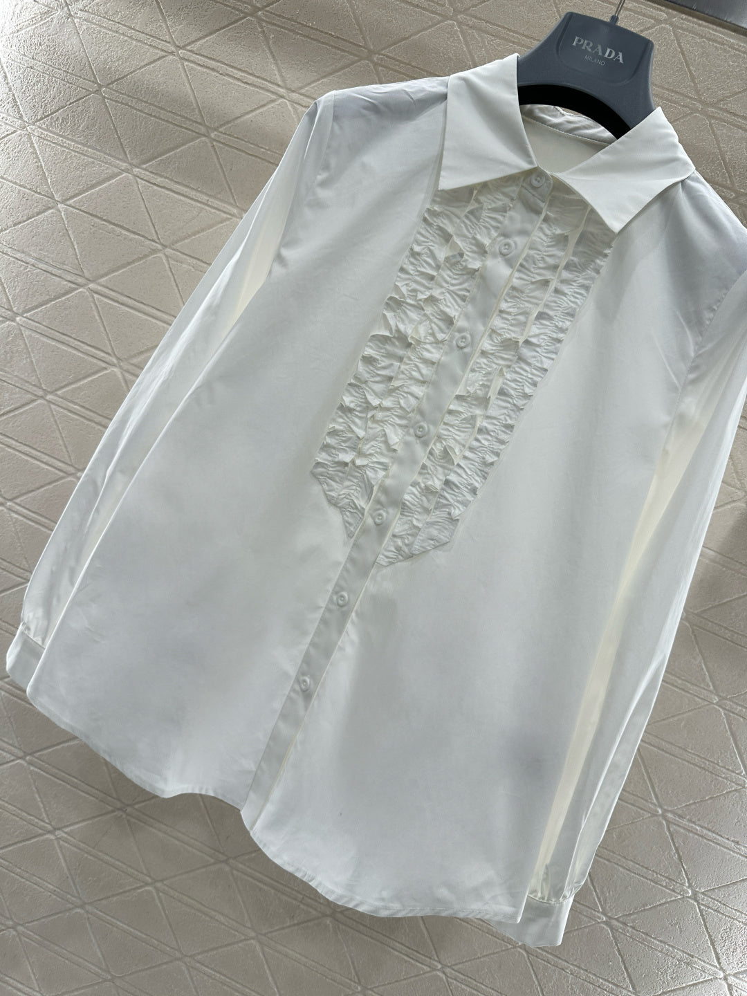 Located Ruffled Lace Shirt