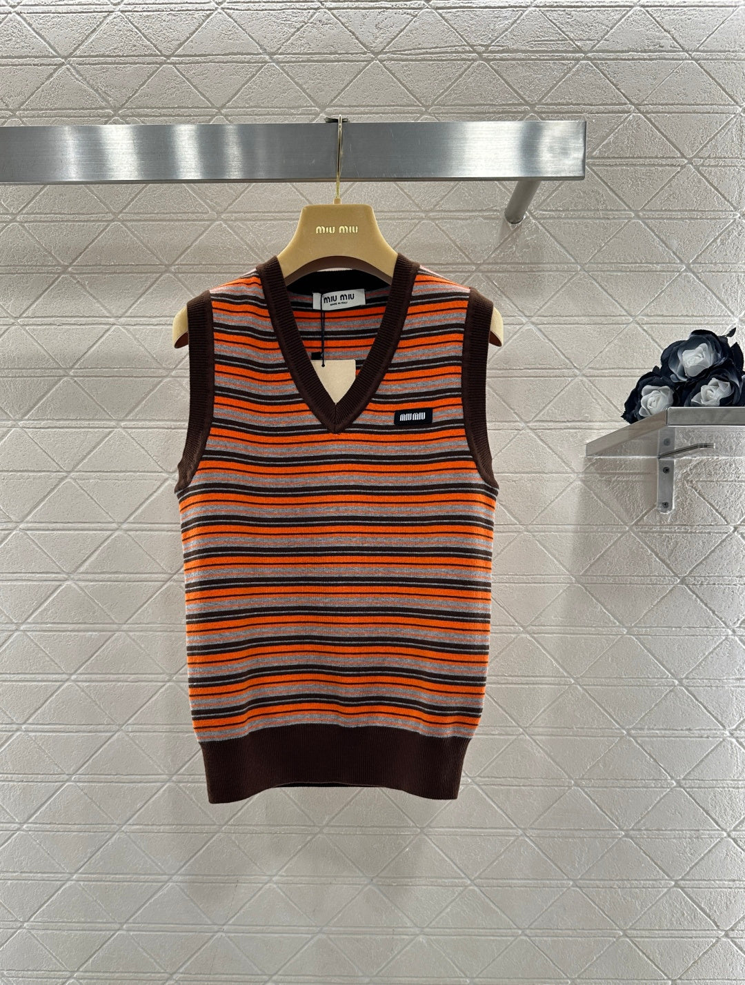Round Neck Striped Knit Vest