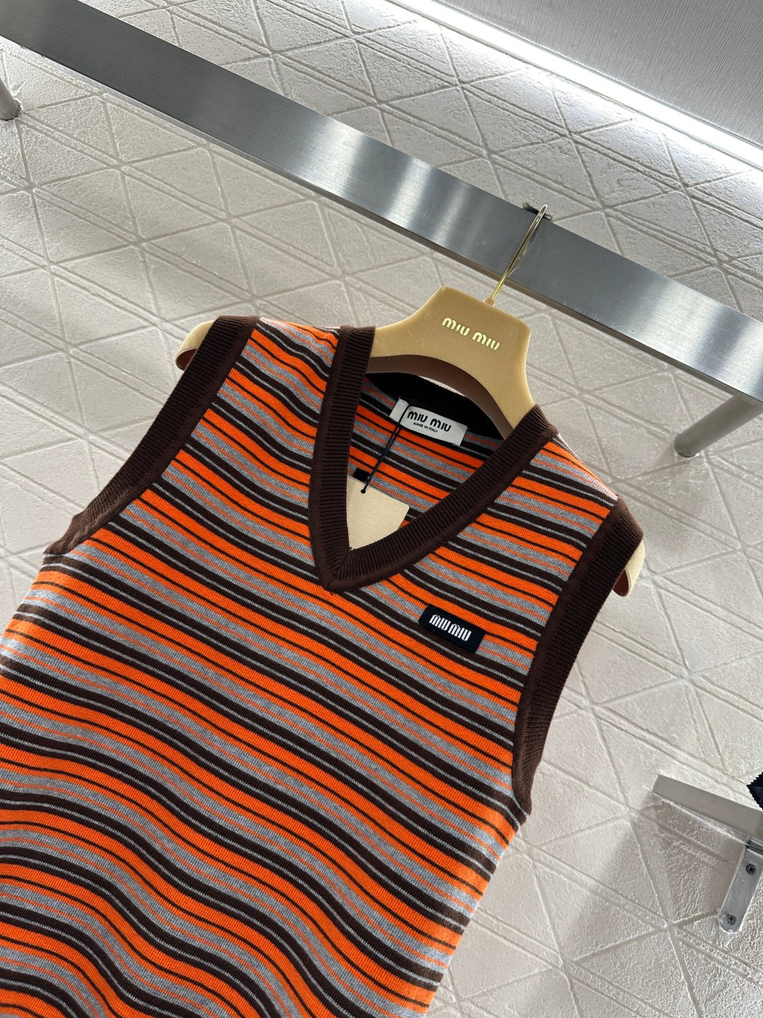 Round Neck Striped Knit Vest
