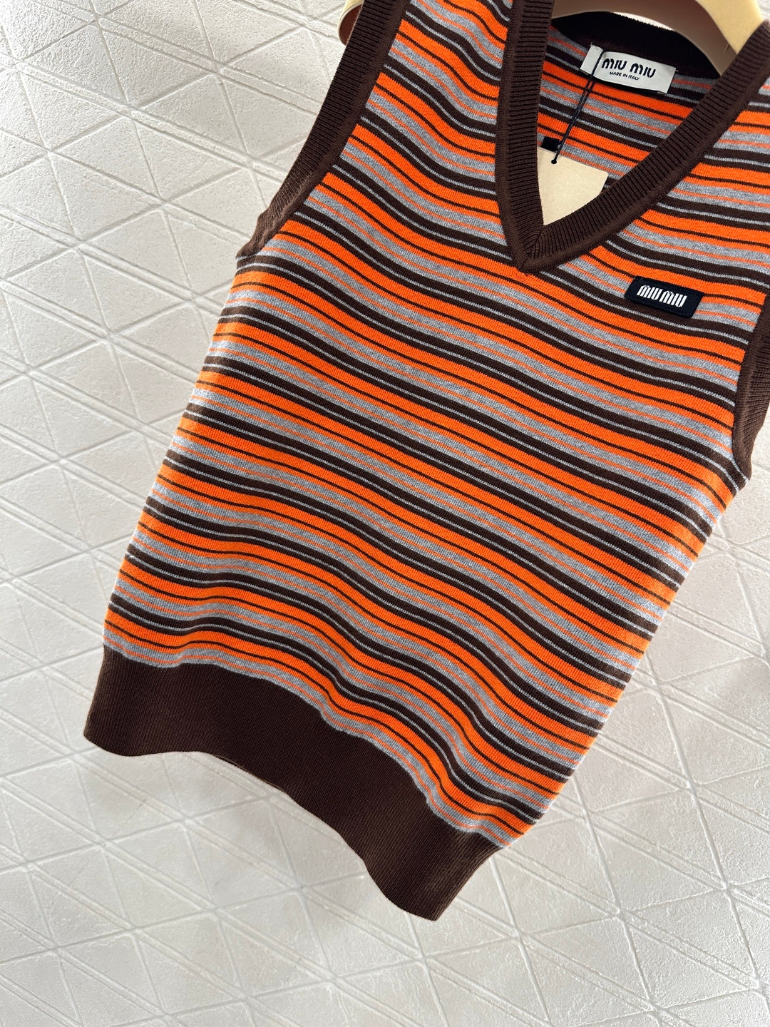 Round Neck Striped Knit Vest