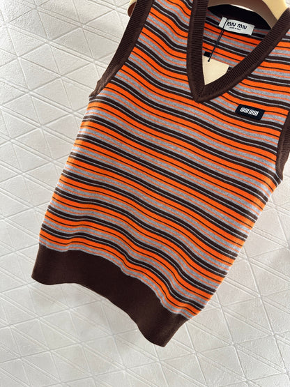 Round Neck Striped Knit Vest