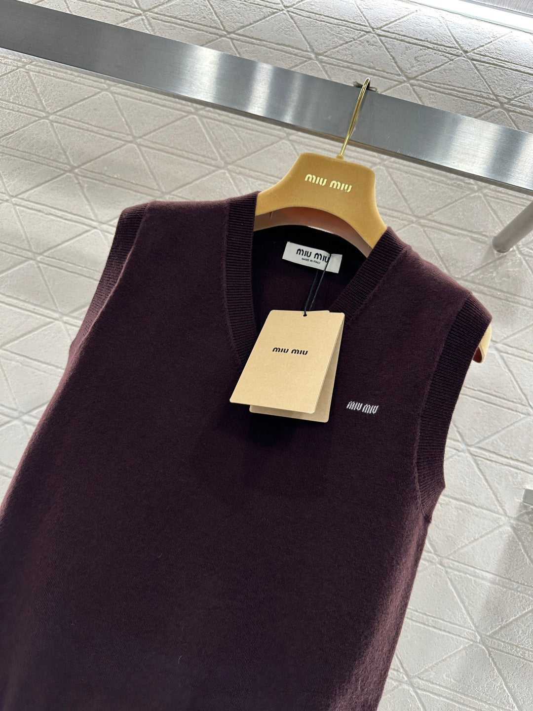 Crew Neck Knitted Vest
