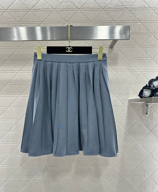 Color-blocked Stand-up Collar Jacket/Pleated Skirt