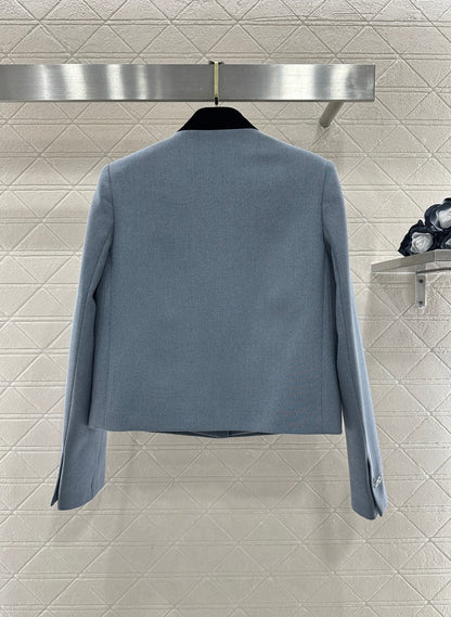 Color-blocked Stand-up Collar Jacket/Pleated Skirt