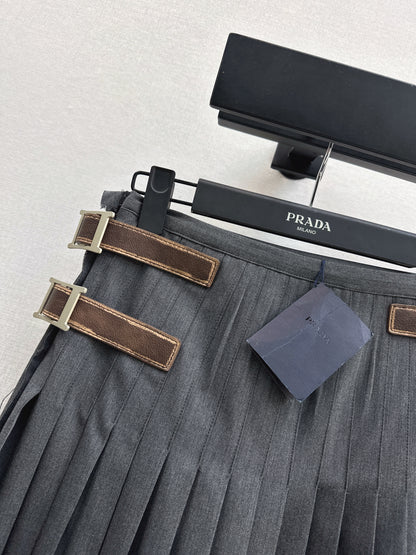 Leather-trimmed midi skirt