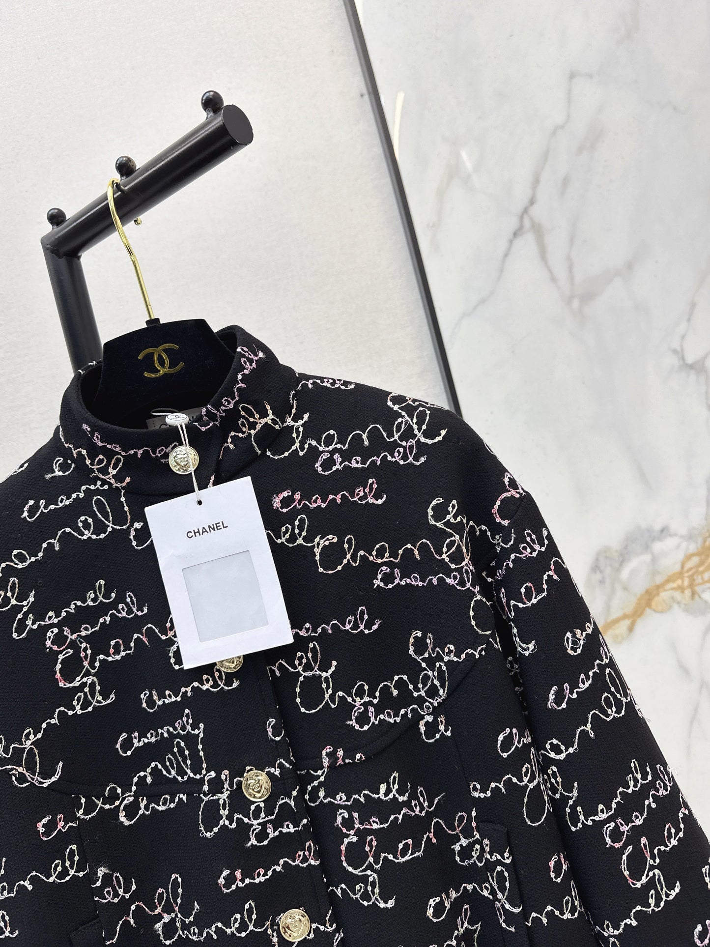 Stand-up collar jacket