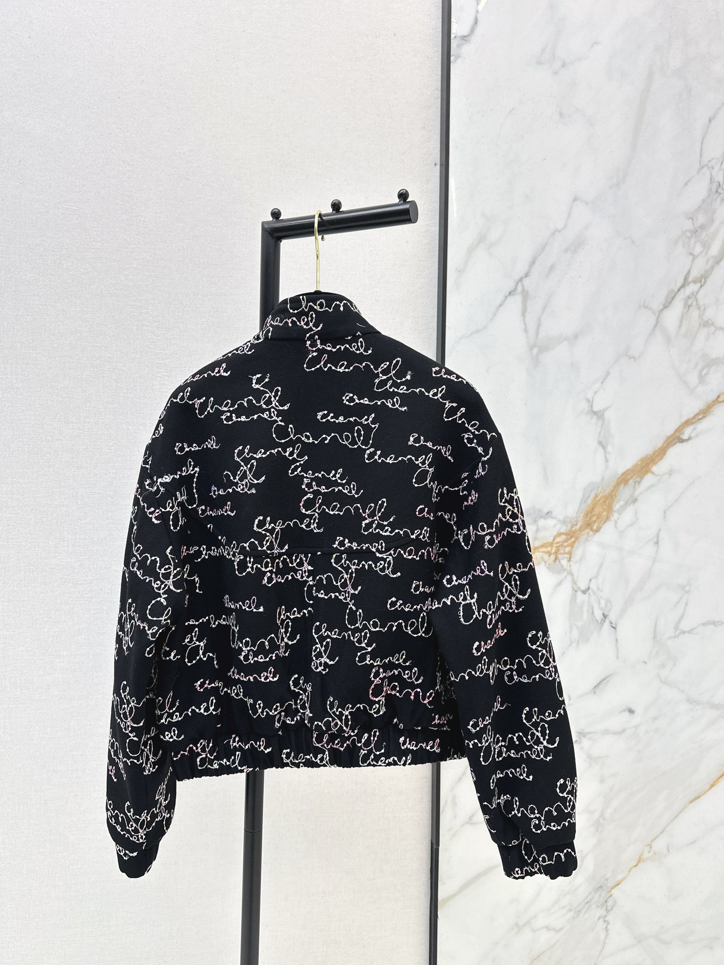 Stand-up collar jacket
