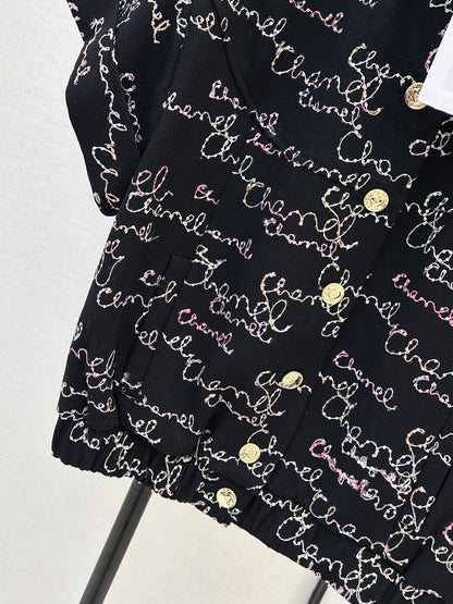 Stand-up collar vest