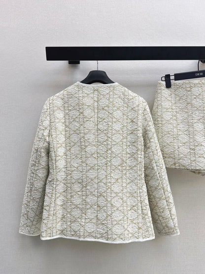 Cannage Pattern Suit