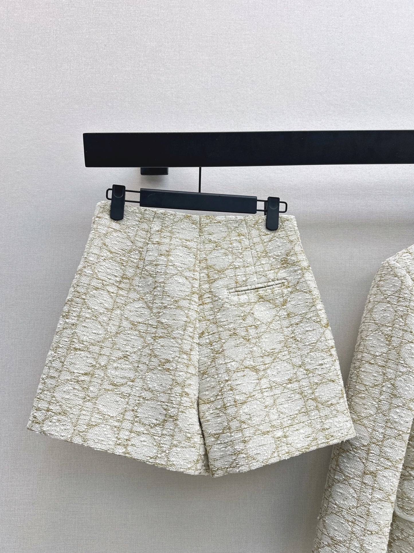 Cannage Pattern Suit