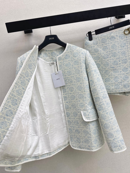 Cannage Pattern Suit
