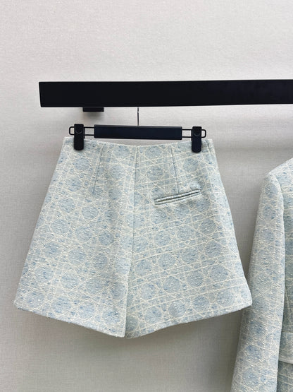 Cannage Pattern Suit
