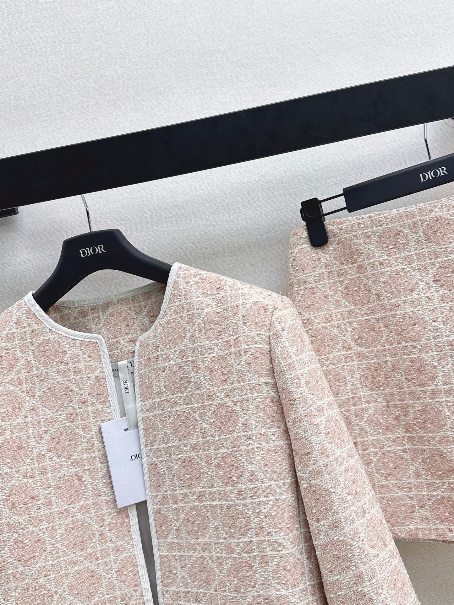 Cannage Pattern Suit
