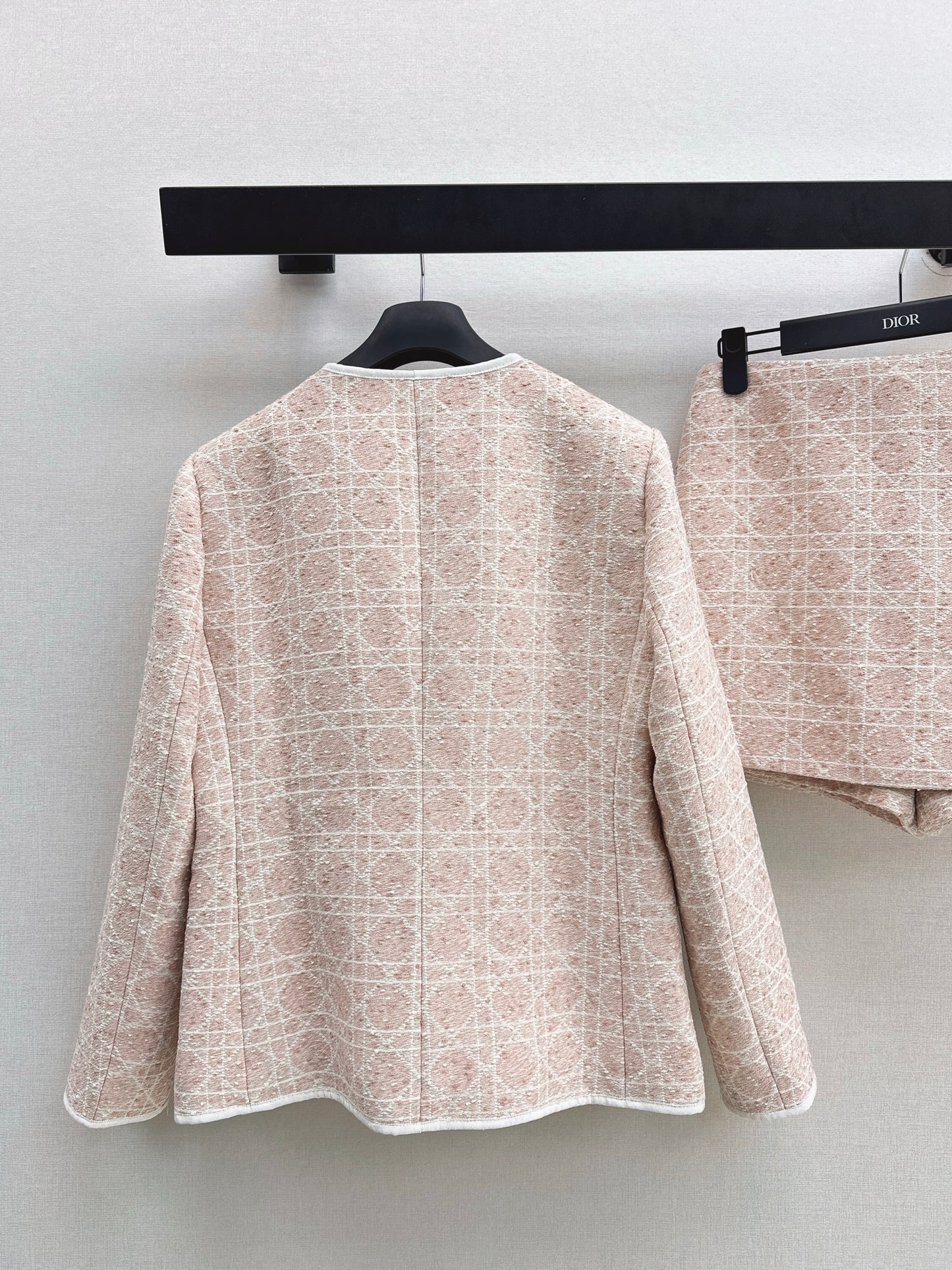 Cannage Pattern Suit