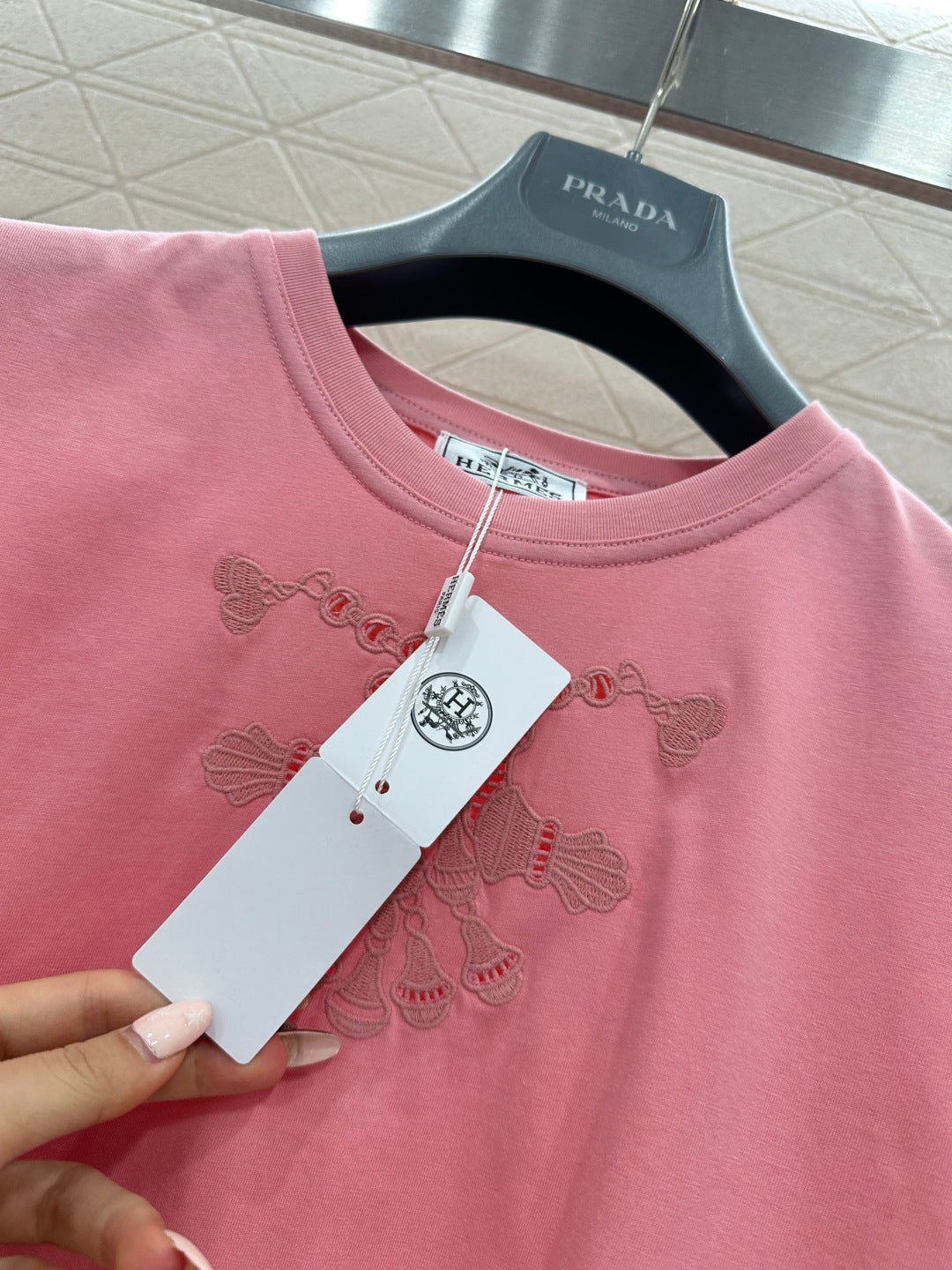 Herme Embroidered Logo T-shirt