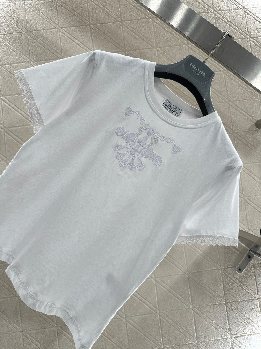 Herme Embroidered Logo T-shirt