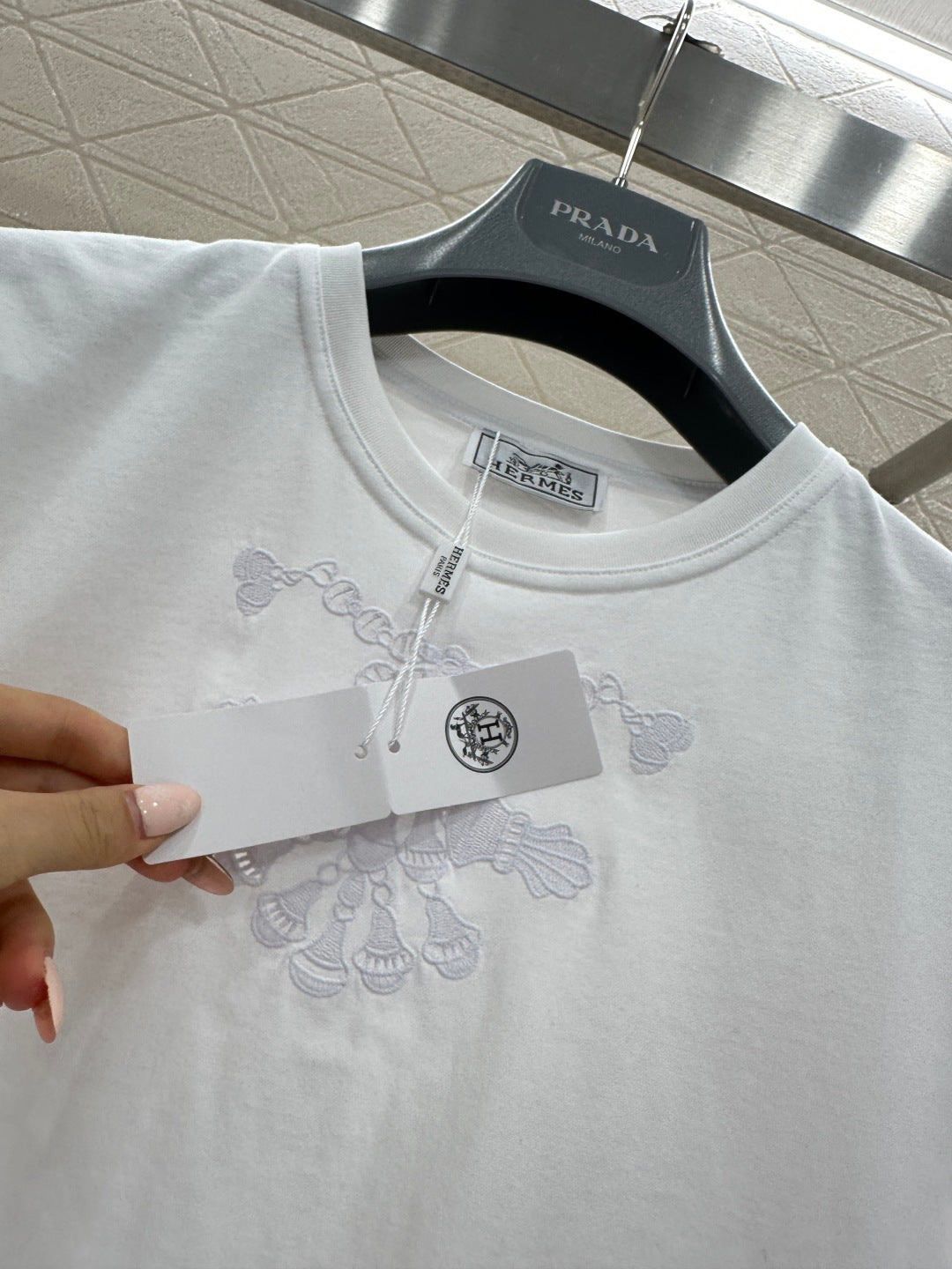 Herme Embroidered Logo T-shirt