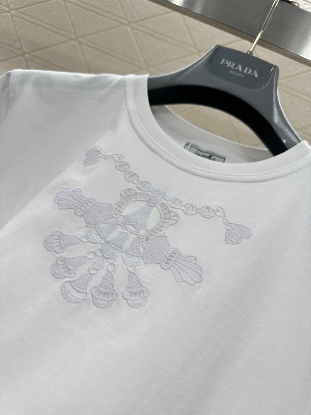 Herme Embroidered Logo T-shirt
