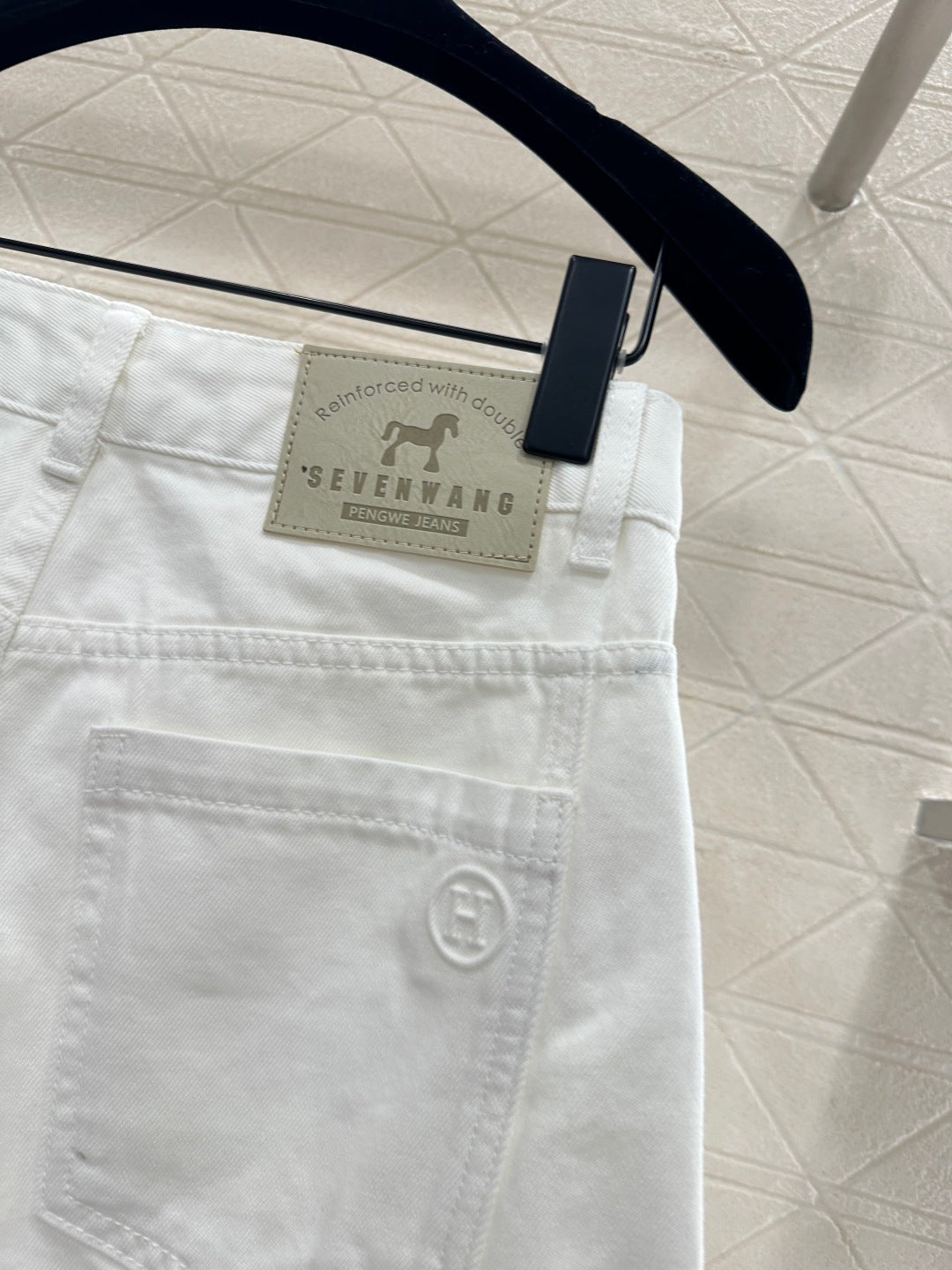 Curved Blade Pants