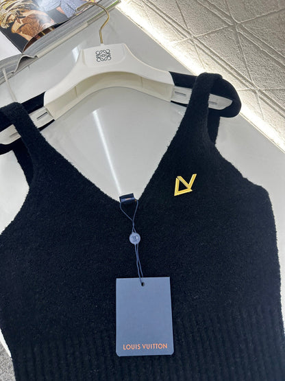 V-neck Knit Vest