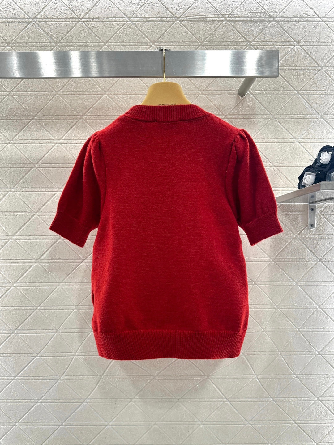 Two-piece knitted sweater set with sleeves