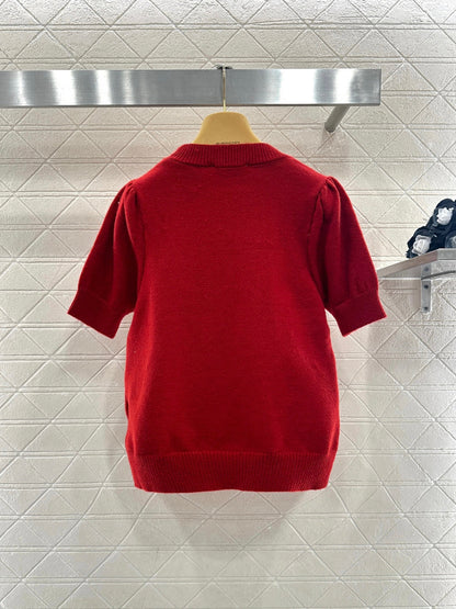 Two-piece knitted sweater set with sleeves