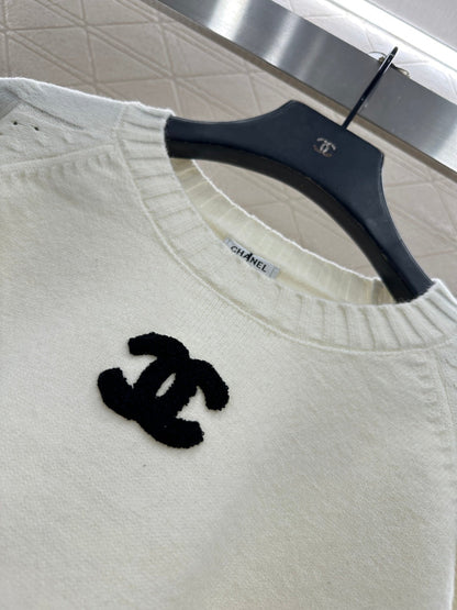 Raglan Pullover Sweater