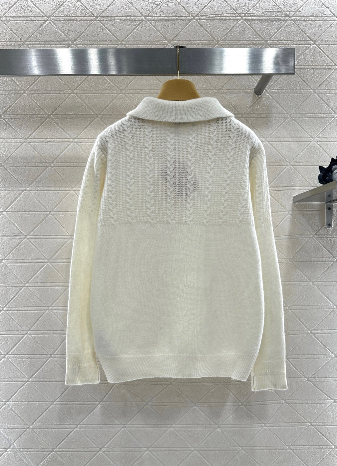 Cable-knit Sweater with Collar