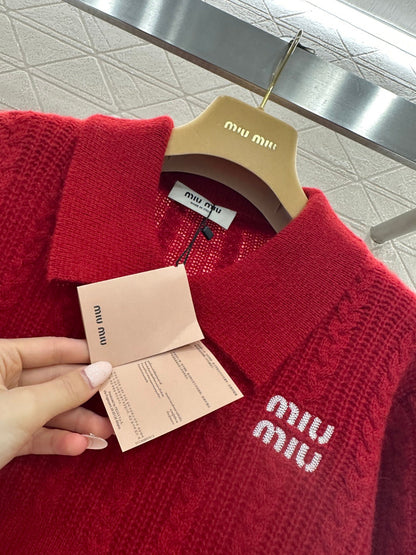 Cable-knit Sweater with Collar