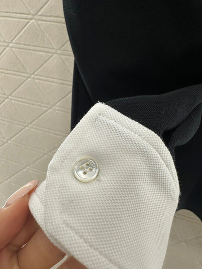 Long-sleeved top with collared design