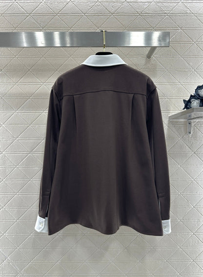 Long-sleeved top with collared design